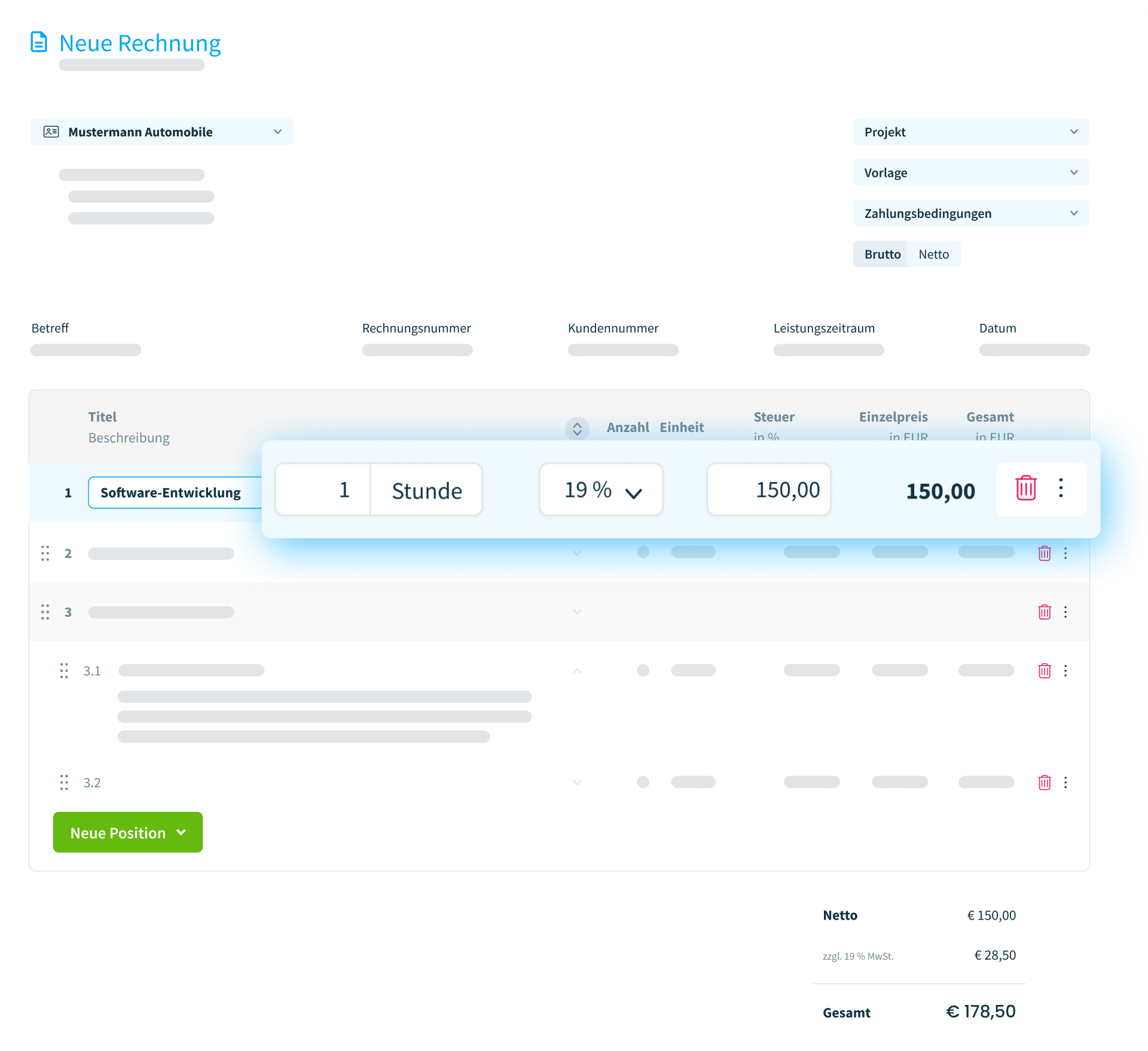 Bildschirmfoto von Papierkram — Invoice editor with line items and VAT calculation